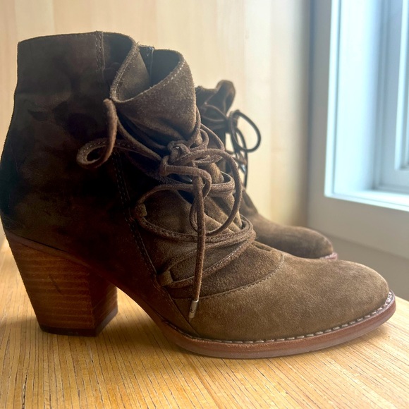 Sam Edelman booties - Picture 1 of 2